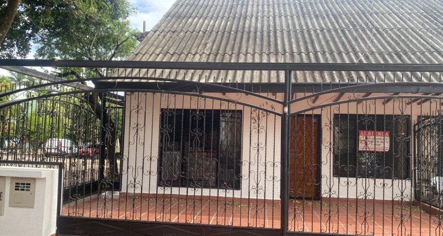 Cll 21B # 34B–38 Primavera de Buganviles